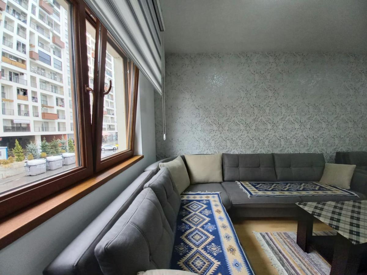 Two Rooms And Kitchen, Bathroom With Balcony Apartment Skopje Esterno foto